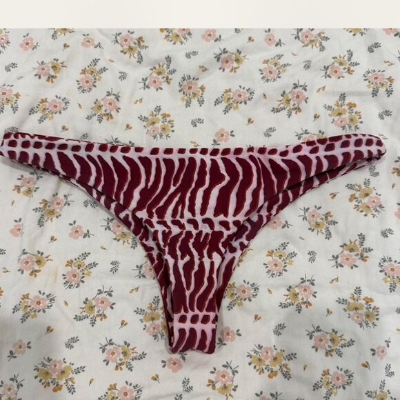 Benoa - Picture 2 of 2